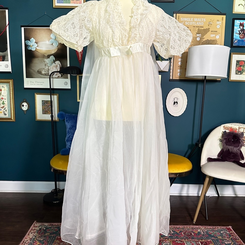 Vintage Radcliffe Bed Coat